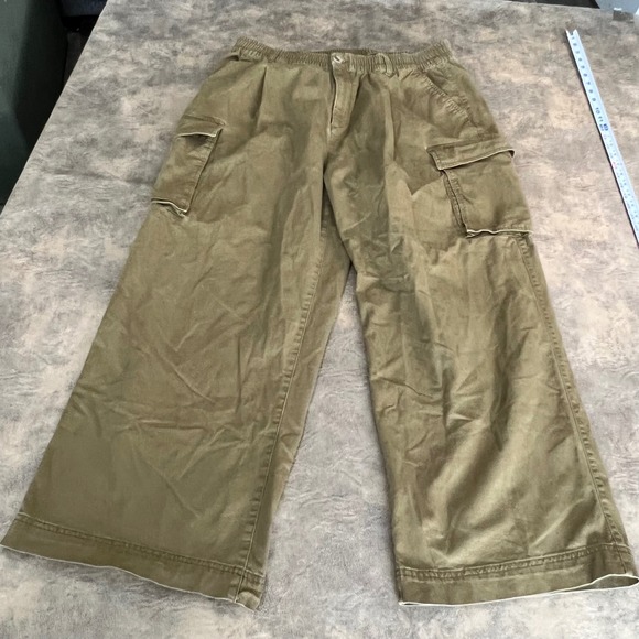 Old Navy Pants - Old Navy Cargo Pants Womens XL Green High Rise Pull On Wide Leg Satin Moss